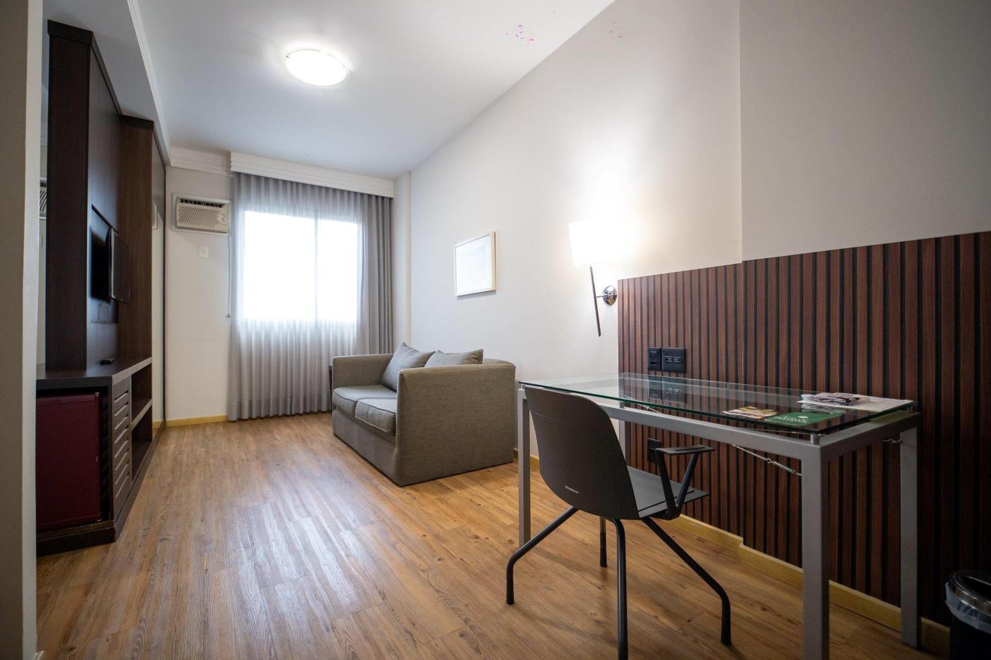 Quarto Deluxe com 2 Camas de Solteiro