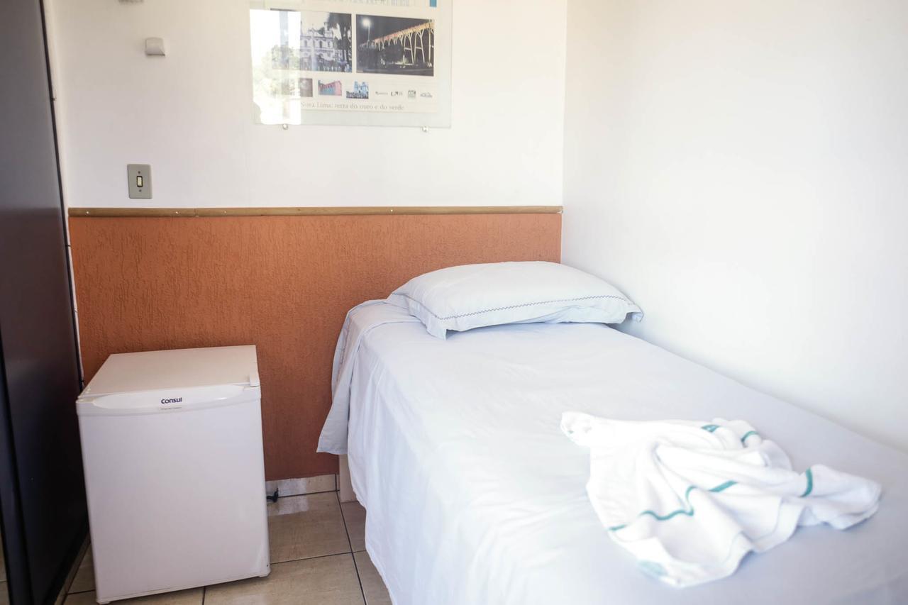 Single Room,661807677:JPEG